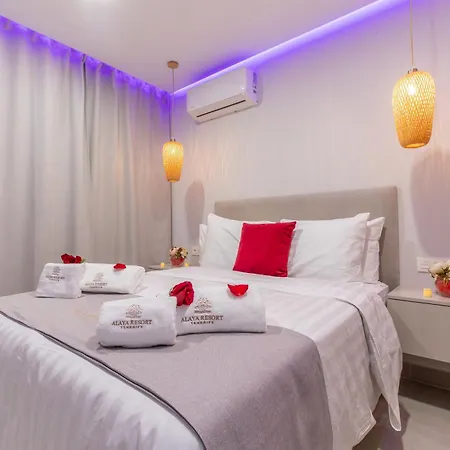 De Lujo Con Jacuzzi Privado, Piscina Y Vistas Al Mar Apartament Guía de Isora