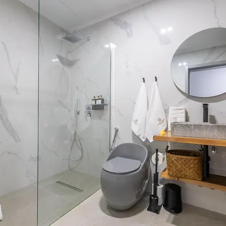 De Lujo Con Jacuzzi Privado, Piscina Y Vistas Al Mar Guía de Isora