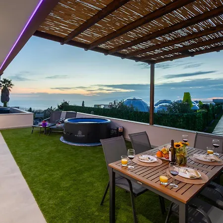 De Lujo Con Jacuzzi Privado, Piscina Y Vistas Al Mar Apartament Guía de Isora