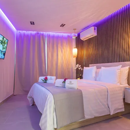 De Lujo Con Jacuzzi Privado, Piscina Y Vistas Al Mar Apartament *