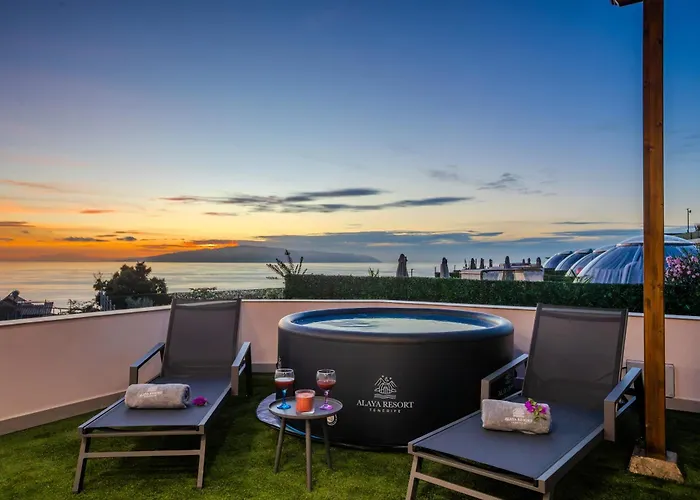 De Lujo Con Jacuzzi Privado, Piscina Y Vistas Al Mar 吉亚德索拉