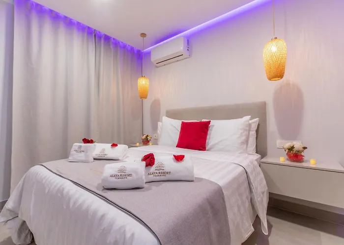 De Lujo Con Jacuzzi Privado, Piscina Y Vistas Al Mar 吉亚德索拉