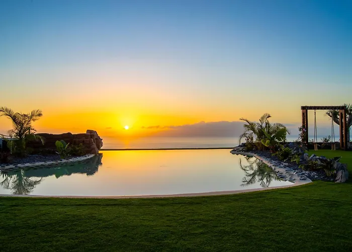 De Lujo Con Jacuzzi Privado, Piscina Y Vistas Al Mar 吉亚德索拉